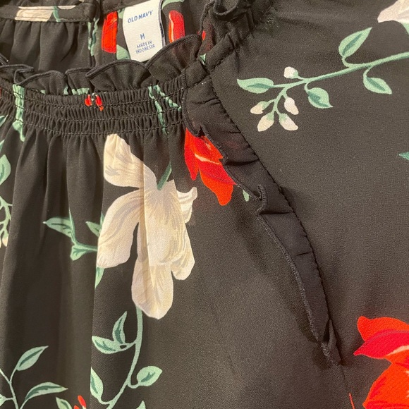 Old Navy Ruffled Georgette Floral Blouse - Picture 3 of 4